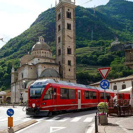 Da Lori Bed & Breakfast Tirano
